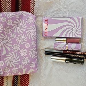 Clinique Limited Edition 7 piece travel set NIB Unused